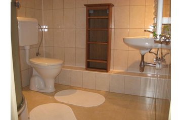 Ukrajina Privát Orosijevo, Eksterijer